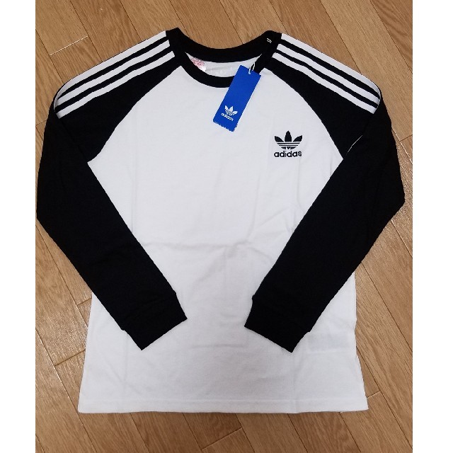 adidas(アディダス)のロンＴ adidas originals レディースのトップス(Tシャツ(長袖/七分))の商品写真