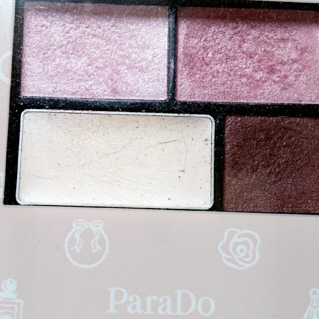 Parado(パラドゥ)のパラドゥ パーフェクトアイシャドウ PL01 コスメ/美容のベースメイク/化粧品(アイシャドウ)の商品写真