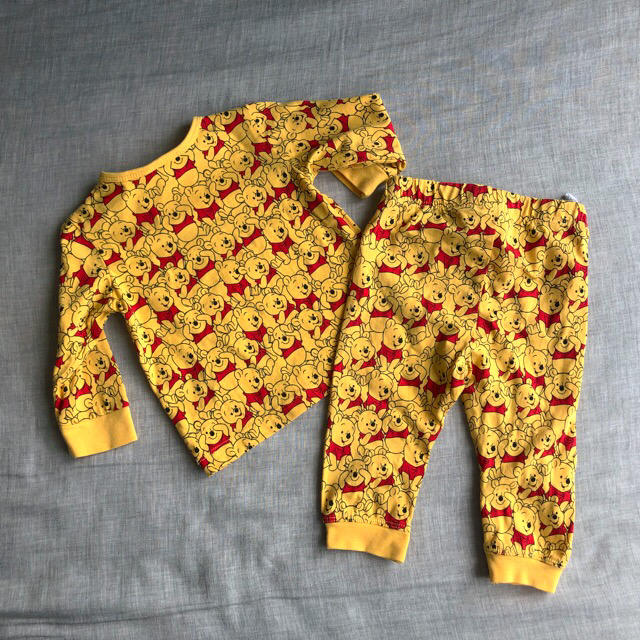 H&M(エイチアンドエム)の送料込み美品‼️H&M くまのプーさん パジャマ キッズ/ベビー/マタニティのベビー服(~85cm)(パジャマ)の商品写真