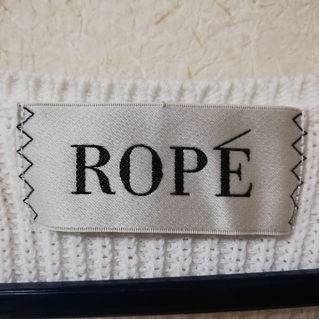 ROPE’(ロペ)の白ニット　レディース　ROPE レディースのトップス(ニット/セーター)の商品写真