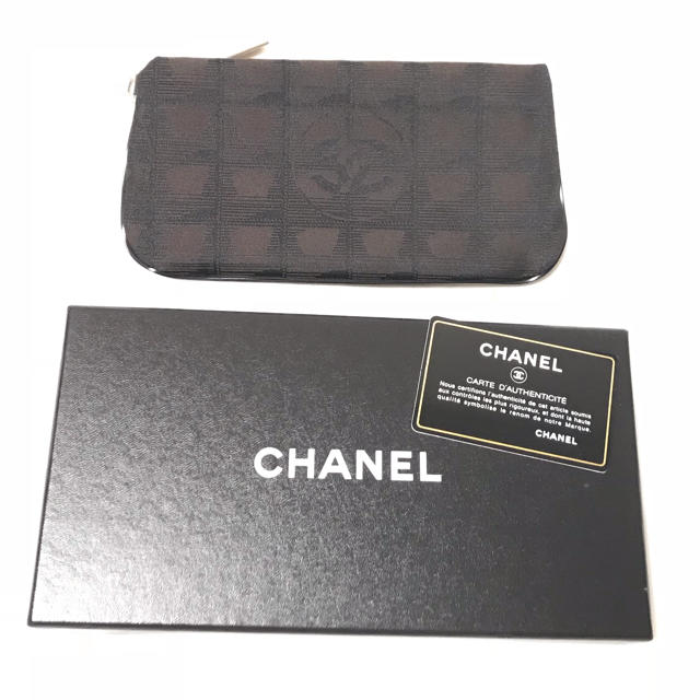 CHANEL(シャネル)の新品 未使用★CHANEL トラベルライン バッグイン ポーチ シャネル レディースのファッション小物(ポーチ)の商品写真