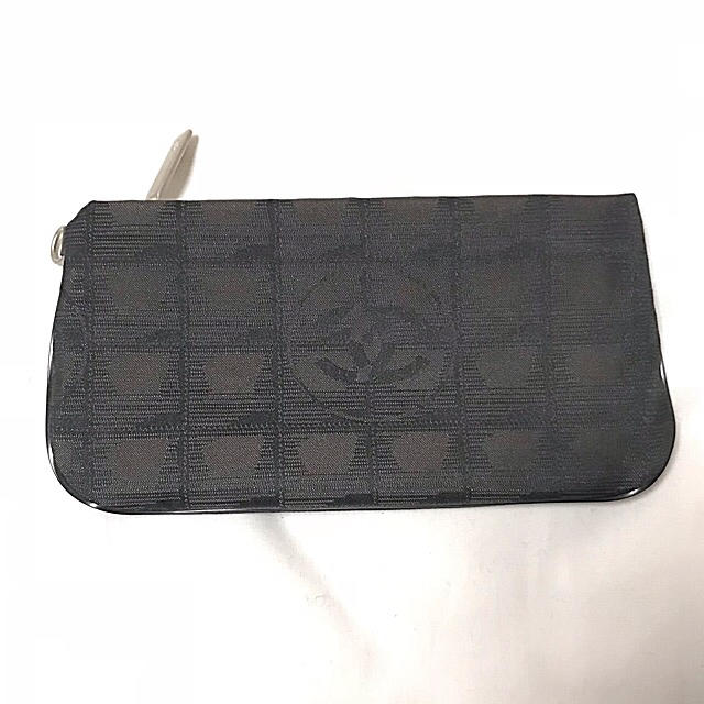 CHANEL(シャネル)の新品 未使用★CHANEL トラベルライン バッグイン ポーチ シャネル レディースのファッション小物(ポーチ)の商品写真