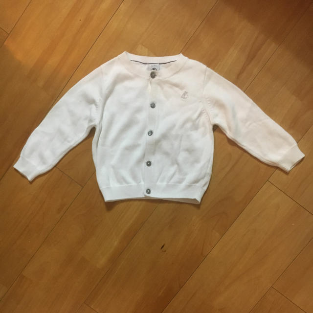 PETIT BATEAU(プチバトー)のプチバトー カーディガン ファミリア  べべ ミキハウス キッズ/ベビー/マタニティのベビー服(~85cm)(カーディガン/ボレロ)の商品写真