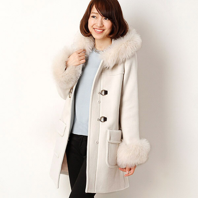 売切り値下げJUSGLITTY*ダッフルコート☆White | tradexautomotive.com