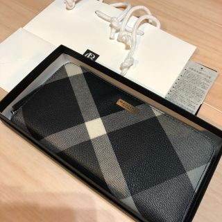 ブラックレーベルクレストブリッジ(BLACK LABEL CRESTBRIDGE)の新品★ブラックレーベル★クレストブリッジ ラウンド ジップ 財布 バーバリー(長財布)