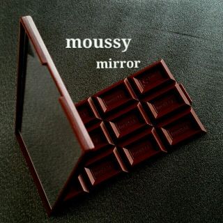 マウジー(moussy)の【moussy】チョコレート型携帯ミラー(その他)