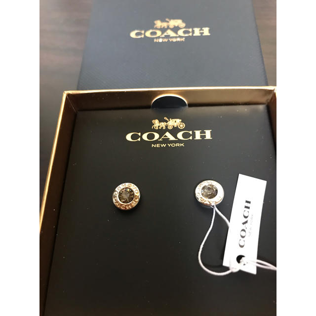 【早い者勝ち】箱入り coachコーチピアス