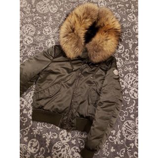 モンクレール(MONCLER)のmoncler(ダウンジャケット)