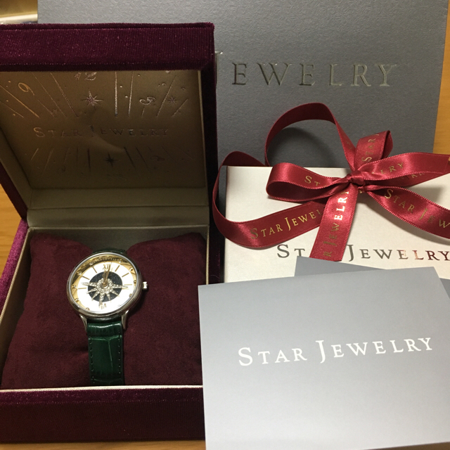 STAR JEWELRY(スタージュエリー)のスタージュエリー 時計 クリスマス限定 LIGHT ON TIME 限定色 レディースのファッション小物(腕時計)の商品写真