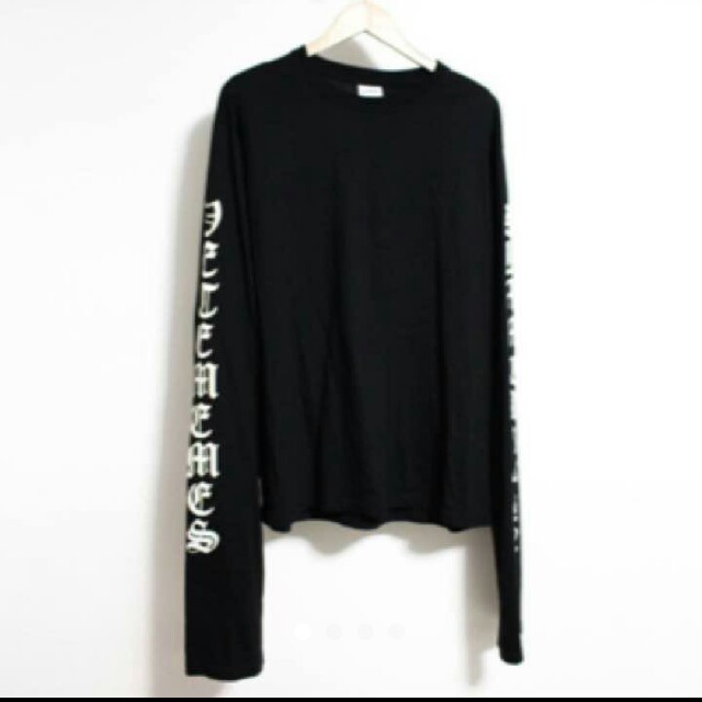 Balenciaga(バレンシアガ)のvetememes ロングスリーブ メンズのトップス(Tシャツ/カットソー(半袖/袖なし))の商品写真