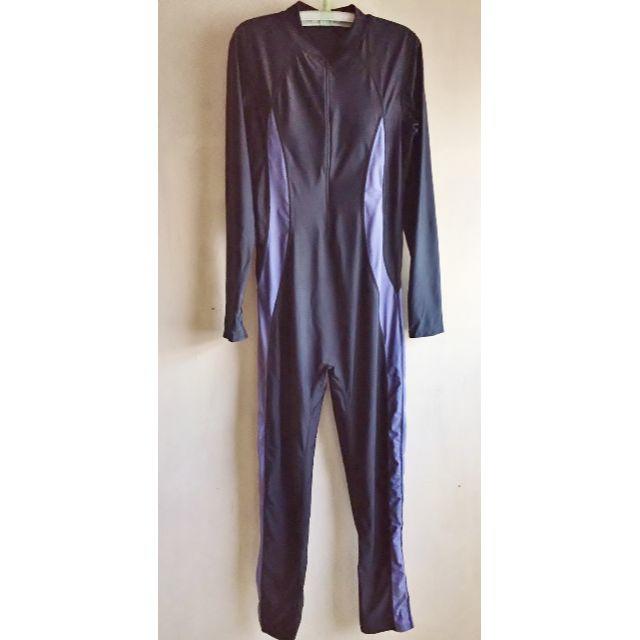 値下げ　大きいサイズ　3XL　ウエットスーツ　水着　ブラック×グレー レディースの水着/浴衣(水着)の商品写真