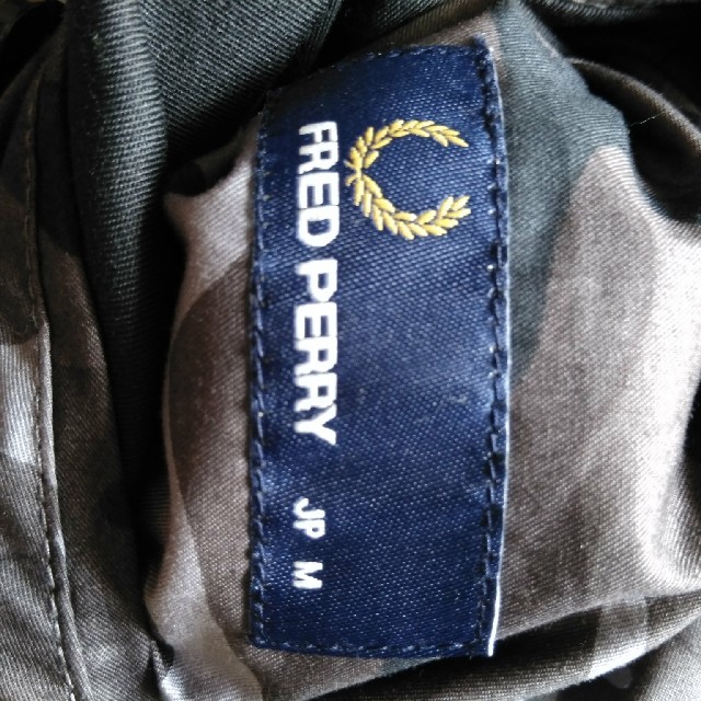 FRED PERRY(フレッドペリー)の心晴陽愛様専用　FRED PERRY　リバーシブルパーカー　メンズ メンズのトップス(パーカー)の商品写真