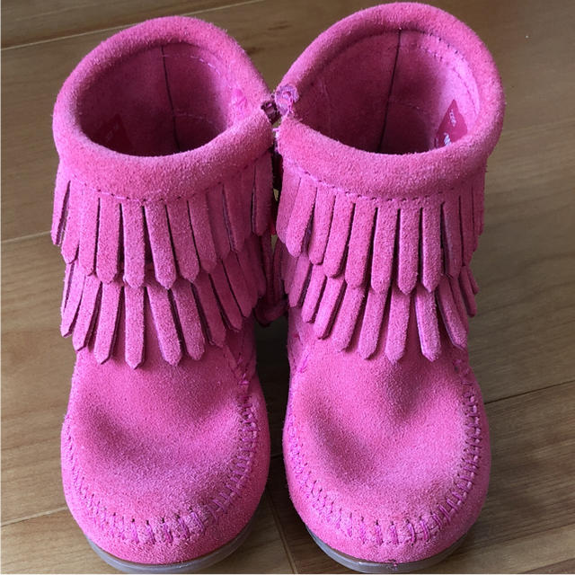 Minnetonka(ミネトンカ)のミネトンカブーツKIDS キッズ/ベビー/マタニティのベビー靴/シューズ(~14cm)(ブーツ)の商品写真