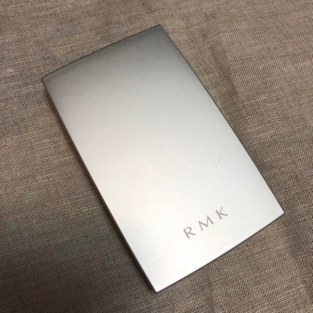 RMK(アールエムケー)のRMK シルクフィット フェイスパウダー コスメ/美容のベースメイク/化粧品(フェイスパウダー)の商品写真