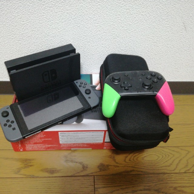 Nintendo Switch 本体 セット プロコン付き ケース付き-