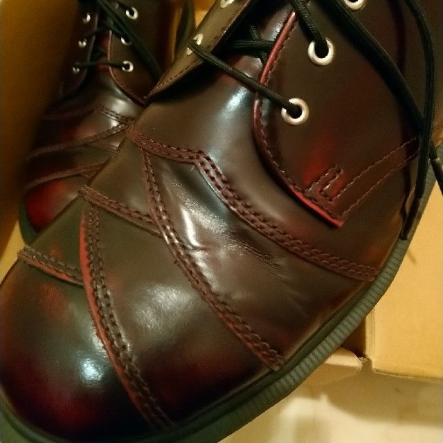 Dr.Martens(ドクターマーチン)のDr. Martens UK7 CORE STAX CHERRY RED メンズの靴/シューズ(その他)の商品写真