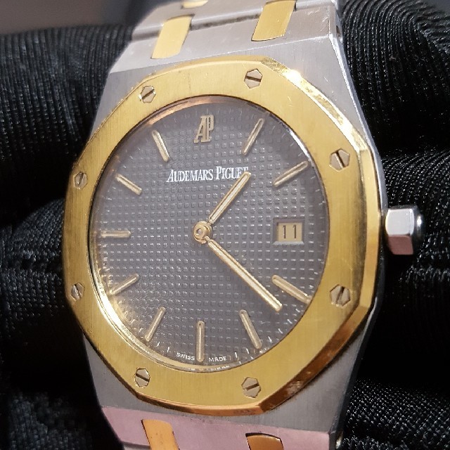 オーデマピゲ 
ロイヤルオーク
メンズ腕時計