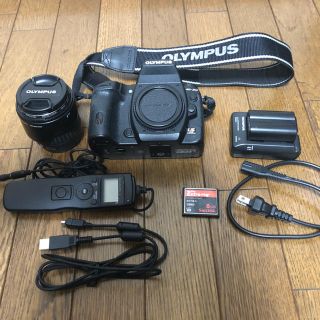 オリンパス(OLYMPUS)の〈ニパ男様専用〉OLYMPUS E-30標準レンズ付き(デジタル一眼)