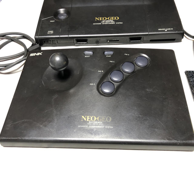 NEOGEO(ネオジオ)のNEO-GEO 本体 エンタメ/ホビーのゲームソフト/ゲーム機本体(家庭用ゲーム機本体)の商品写真