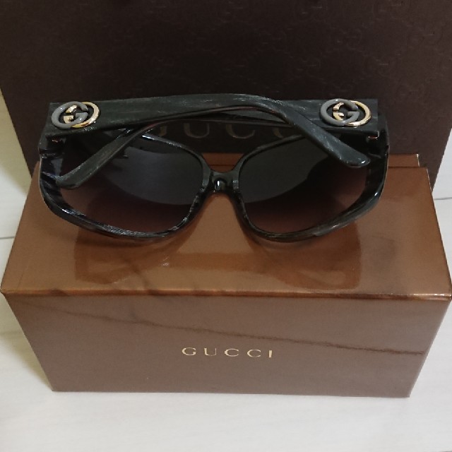 Gucci(グッチ)のGUCCI サングラス レディースのファッション小物(サングラス/メガネ)の商品写真