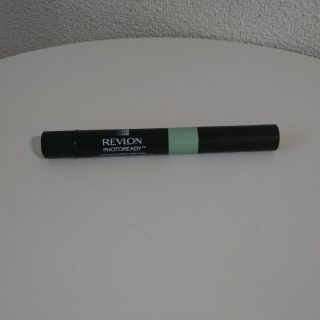 レブロン(REVLON)のフォトレディ カラーコレクティングペン(コンシーラー)