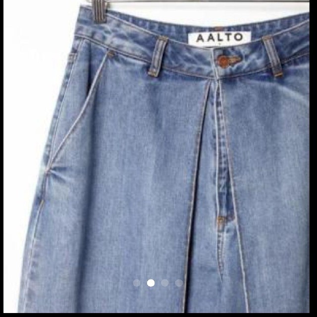 JOHN LAWRENCE SULLIVAN(ジョンローレンスサリバン)のAALTO(アールト) jeans with pleats 80s blue レディースのパンツ(デニム/ジーンズ)の商品写真