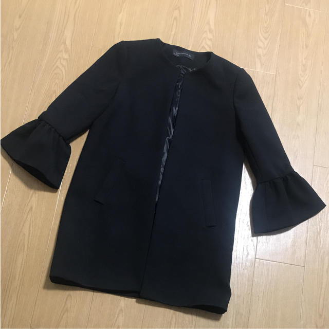 ロングコートZARA 裾フリルコート