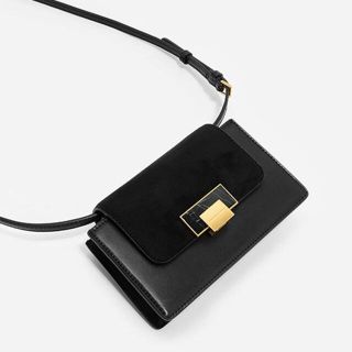 チャールズアンドキース(Charles and Keith)のCHARLES & KEITH ショルダーバッグ(ショルダーバッグ)