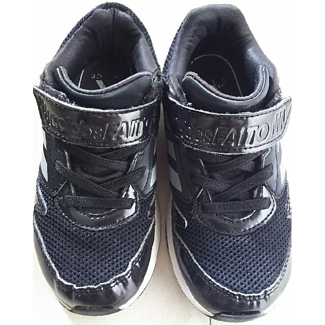 adidas(アディダス)のadidas スニーカー 17㎝ キッズ/ベビー/マタニティのキッズ靴/シューズ(15cm~)(スニーカー)の商品写真