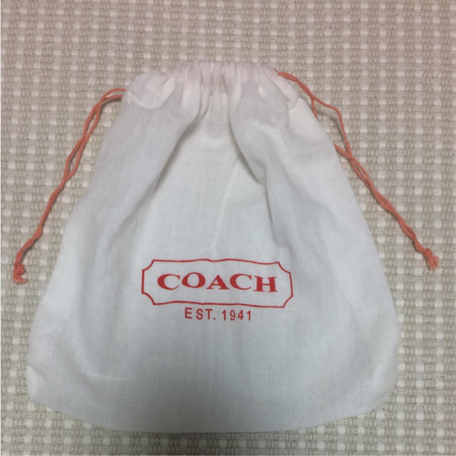 COACH(コーチ)の【新品・未使用】COACH コーチ 巾着袋 レディースのバッグ(その他)の商品写真