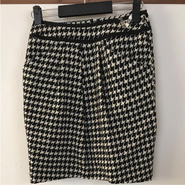 INED(イネド)のイネド コクーンスカート 美品 レディースのスカート(ミニスカート)の商品写真