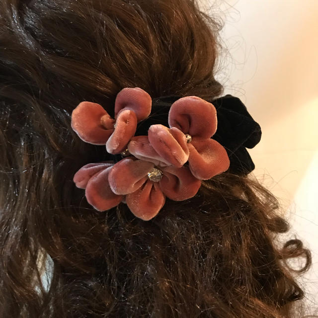 accaアッカヘアアクセ　ベロアシュシュ