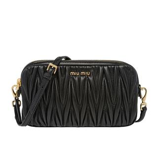 ミュウミュウ(miumiu)のMIU MIU マトラッセ　ミニバッグ　ブラック【sale】(ショルダーバッグ)