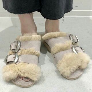 アパルトモンドゥーズィエムクラス(L'Appartement DEUXIEME CLASSE)のCAMINANDO DOUBLE STRAP FUR SANDAL(サンダル)