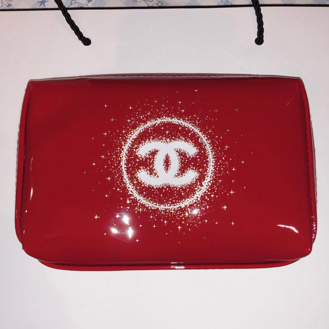 CHANEL(シャネル)のCHANEL シャネル 伊勢丹 限定 ポーチ クリスマス ホリデーキット ノエル コスメ/美容のキット/セット(その他)の商品写真