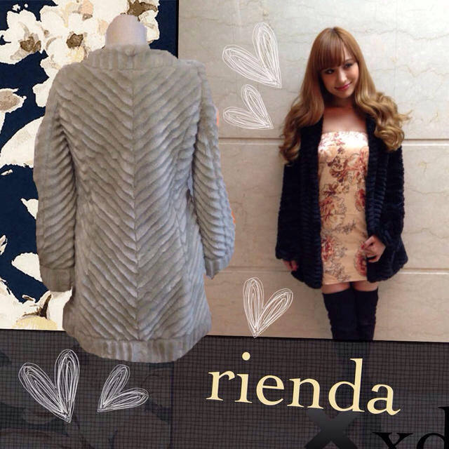 rienda(リエンダ)のウェービング♡ファー♡ミディコート レディースのジャケット/アウター(毛皮/ファーコート)の商品写真