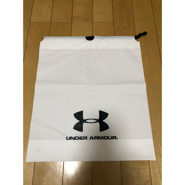 UNDER ARMOUR(アンダーアーマー)の残り2枚 新品アンダーアーマー ショップ袋 ビニール レディースのバッグ(ショップ袋)の商品写真