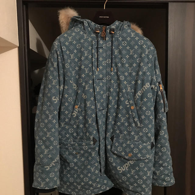 ふるさと納税 VUITTON LOUIS - ルイヴィトン 半分シュプリーム ダウンジャケット ふるさと納税 VUITTON LOUIS - ルイヴィトン 半分シュプリーム ダウンジャケット