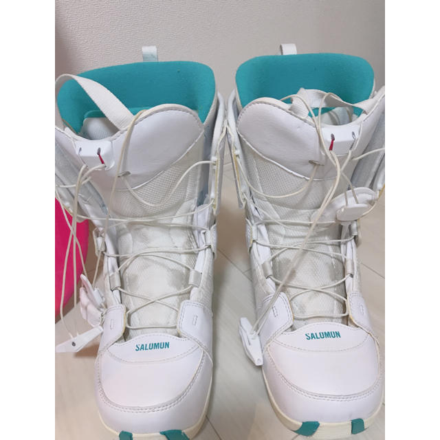 SALOMON(サロモン)の【値下げ】スノーボード2点セット スポーツ/アウトドアのスノーボード(ボード)の商品写真