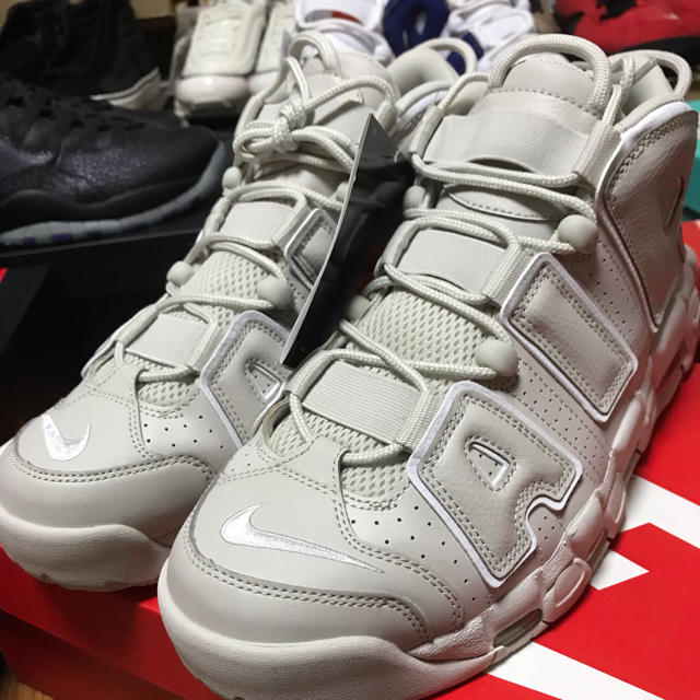 NIKE MORE UPTEMPO LIGHT BONE