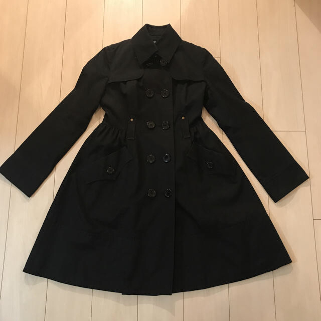 BURBERRY BLUE LABEL(バーバリーブルーレーベル)のバーバリーブルーレーベルのトレンチコートです レディースのジャケット/アウター(トレンチコート)の商品写真