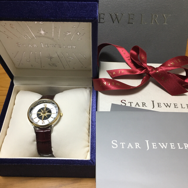 STAR JEWELRY(スタージュエリー)のスタージュエリー 時計 クリスマス限定  LIGHT ON TIME 限定色 レディースのファッション小物(腕時計)の商品写真