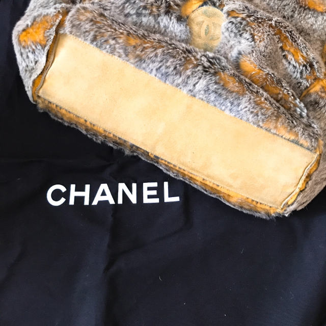 CHANEL(シャネル)のシャネル ファーバッグ レディースのバッグ(ハンドバッグ)の商品写真