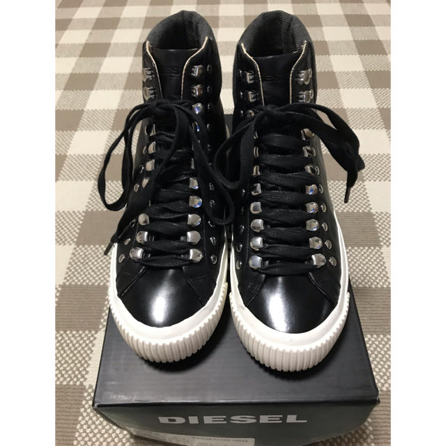 DIESEL(ディーゼル)のDIESEL✳︎美品スニーカー✳︎ レディースの靴/シューズ(スニーカー)の商品写真