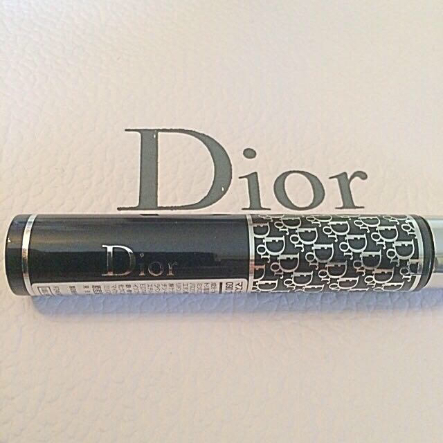 Christian Dior(クリスチャンディオール)のDior SHOWマスカラ コスメ/美容のベースメイク/化粧品(その他)の商品写真