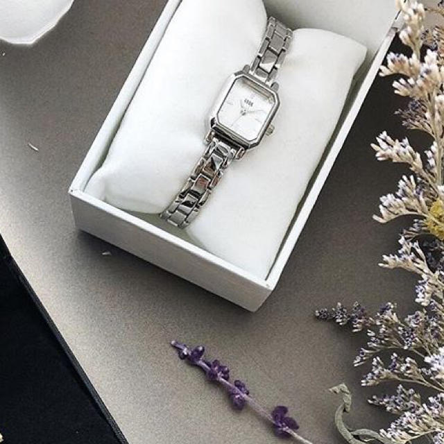 GYDA(ジェイダ)のジェイダノベルティ時計💓💓 レディースのファッション小物(腕時計)の商品写真