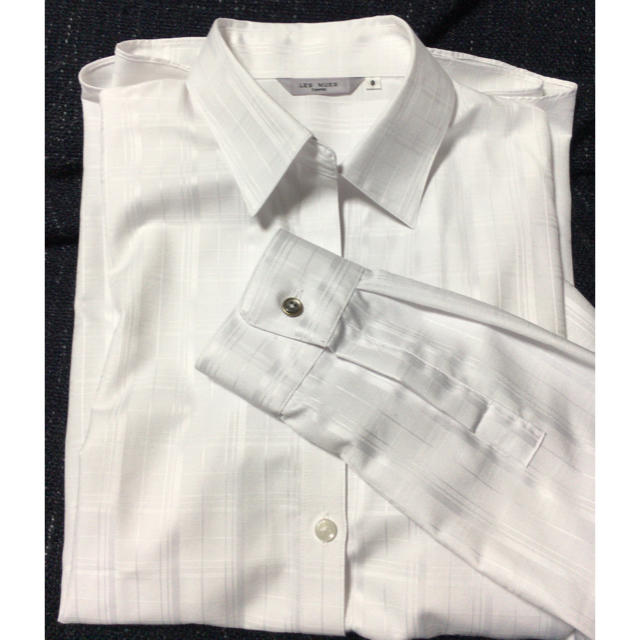 AOKI(アオキ)のレディースシャツ ホワイト レディースのトップス(シャツ/ブラウス(長袖/七分))の商品写真