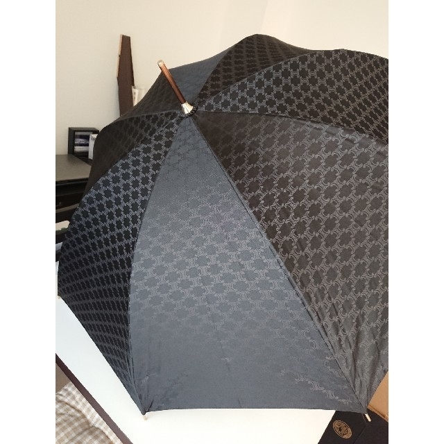 CELINE - 【未使用・タグ付き】CELINE 長傘 セリーヌの通販 by CELINE - 【未使用・タグ付き】CELINE 長傘 セリーヌの通販 by