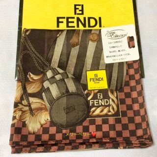 フェンディ(FENDI)の【新品】❤️フェンディ 大判サイズ ハンカチーフ❤︎人気のバッグ柄✨(ハンカチ)