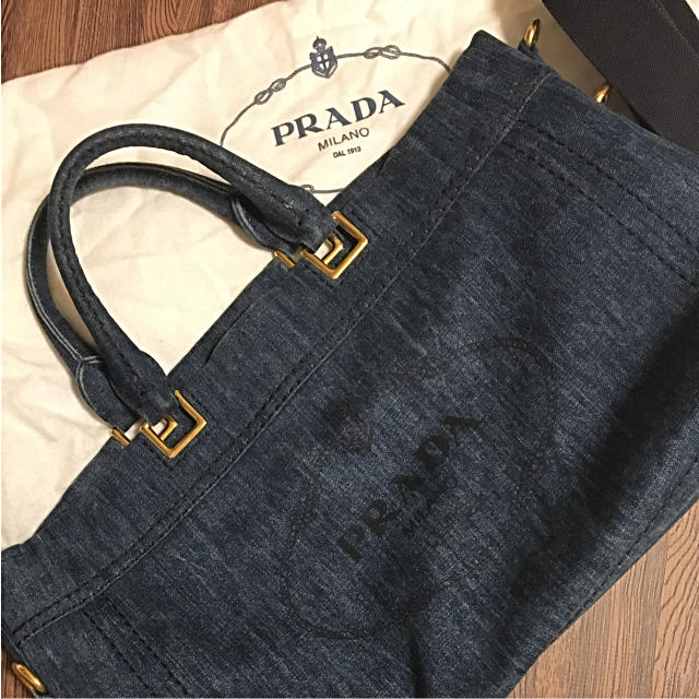 美品♡PRADAカナパ♡日本未発売品